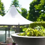 Und Restaurant Buehlhaus 3*