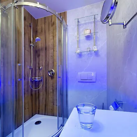 Und Restaurant Buehlhaus 3*