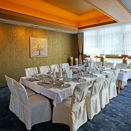 Szálloda Und Restaurant Buhlhaus