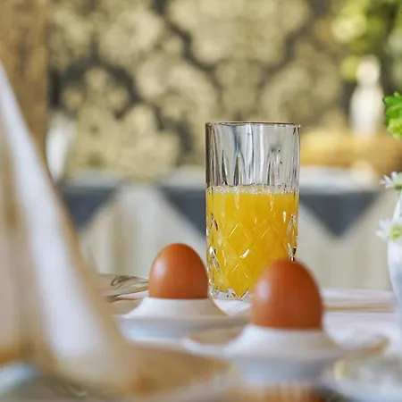 Und Restaurant Buehlhaus 3*