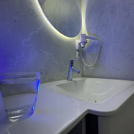 Und Restaurant Buehlhaus 호텔