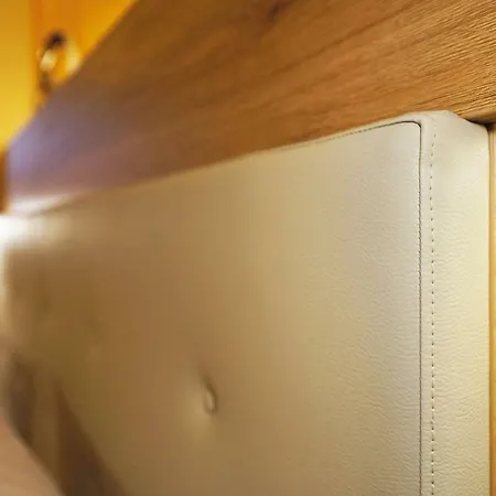 Und Restaurant Buehlhaus Hotel 3*