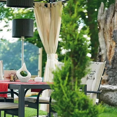 Und Restaurant Buehlhaus 3*