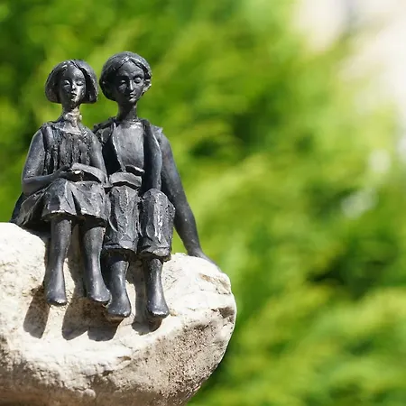 Und Restaurant Buehlhaus 3*