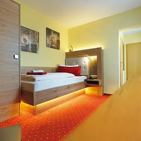 Und Restaurant Buehlhaus Hotel 3*