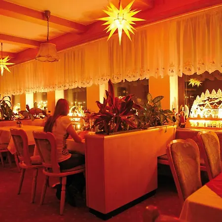 Und Restaurant Buehlhaus 호텔